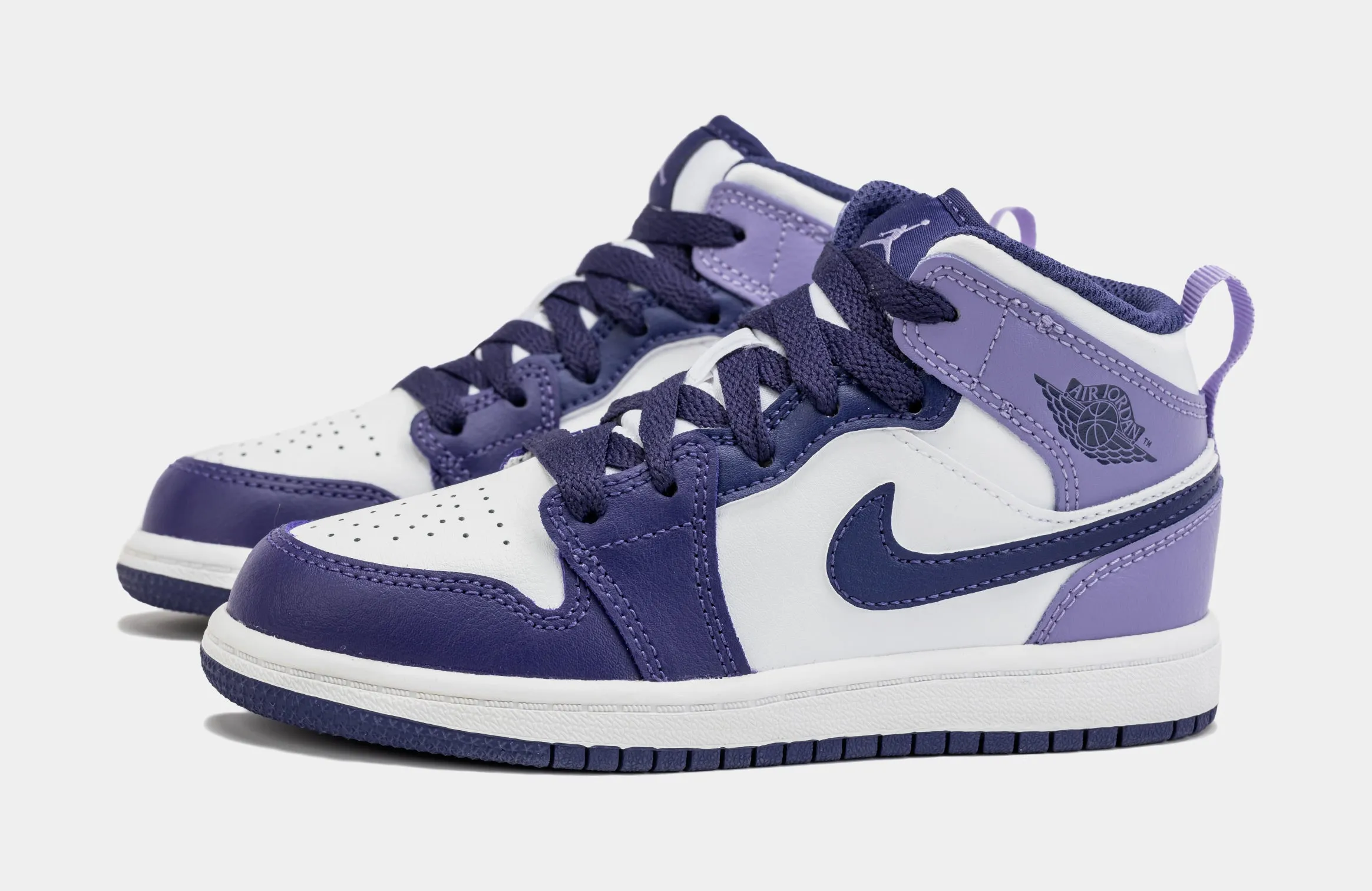 Air Jordan 1 Retro Mid Blueberry Preschool Lifestyle Shoes (Purple)