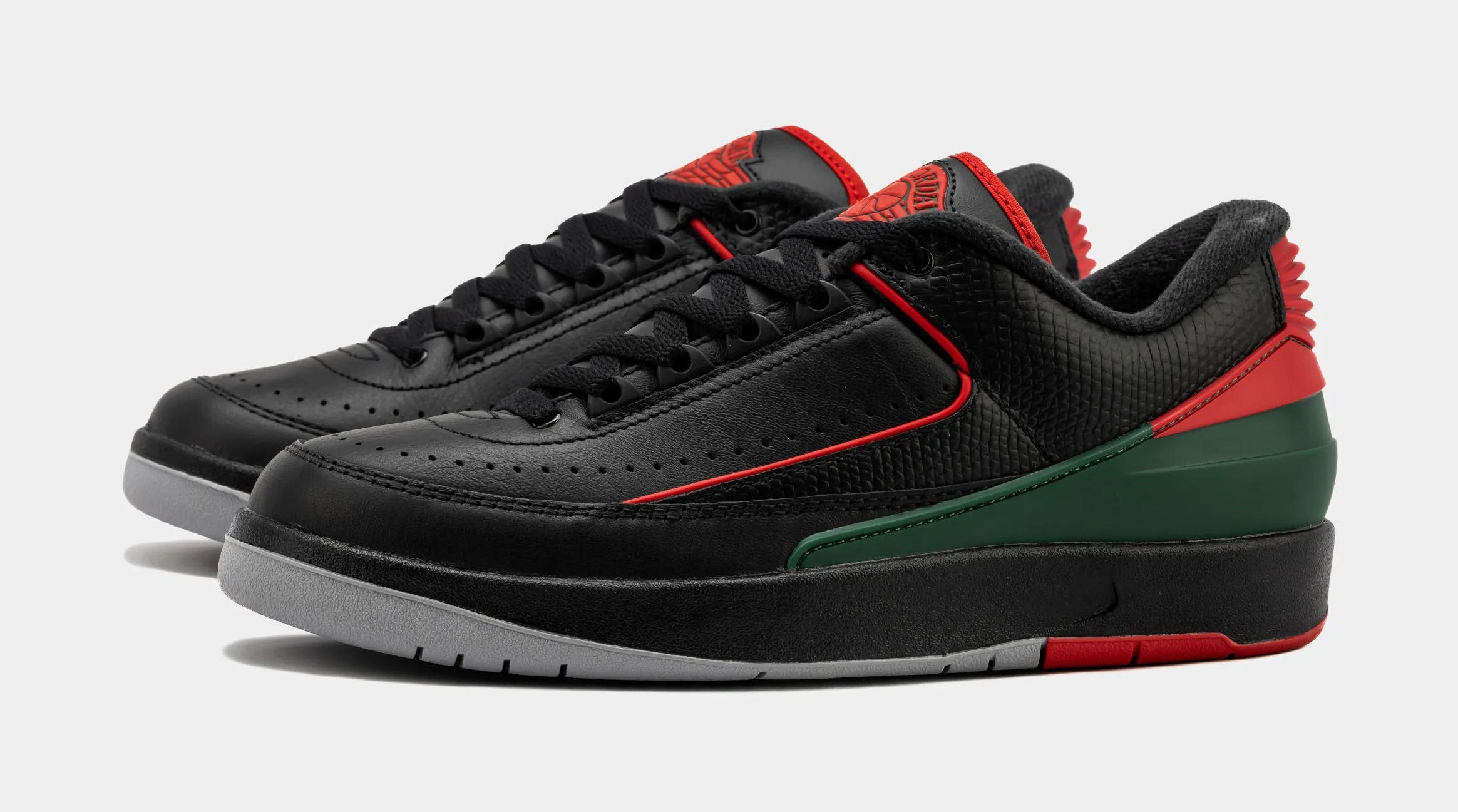 Air Jordan 2 Retro Low Christmas Mens Lifestyle Shoes (Black/Fire Red/Cement Grey)