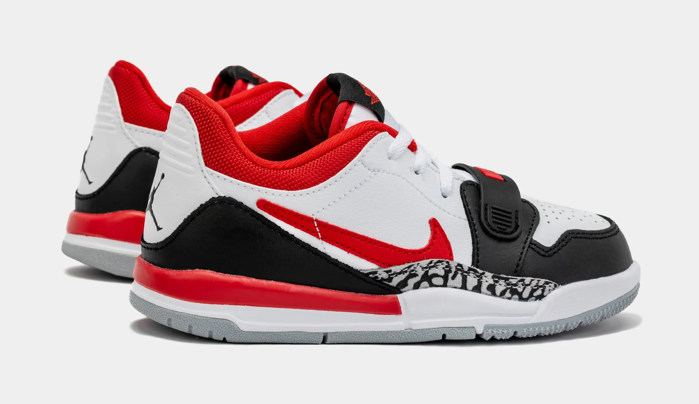 Air Jordan Legacy 312 Low Preschool Lifestyle Shoes (Red/Black)