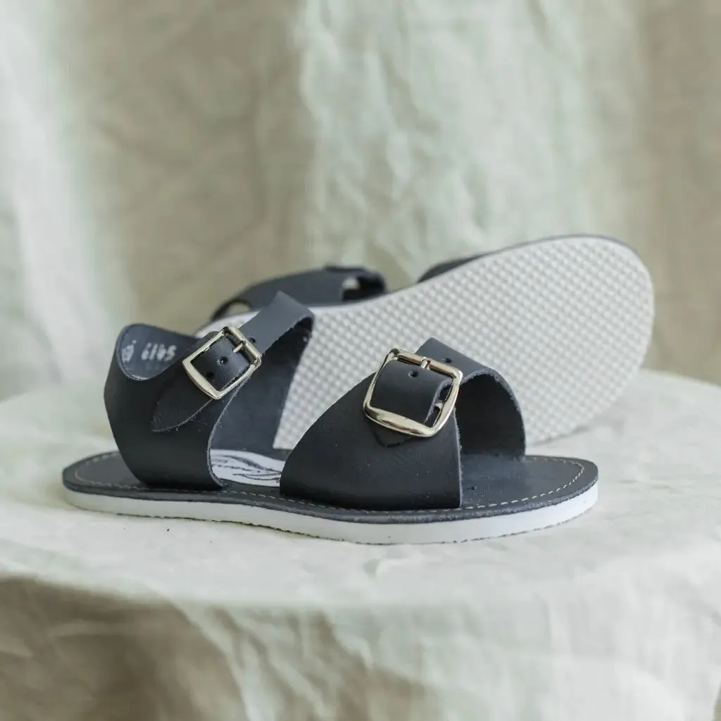 Stevie Sandal - Navy