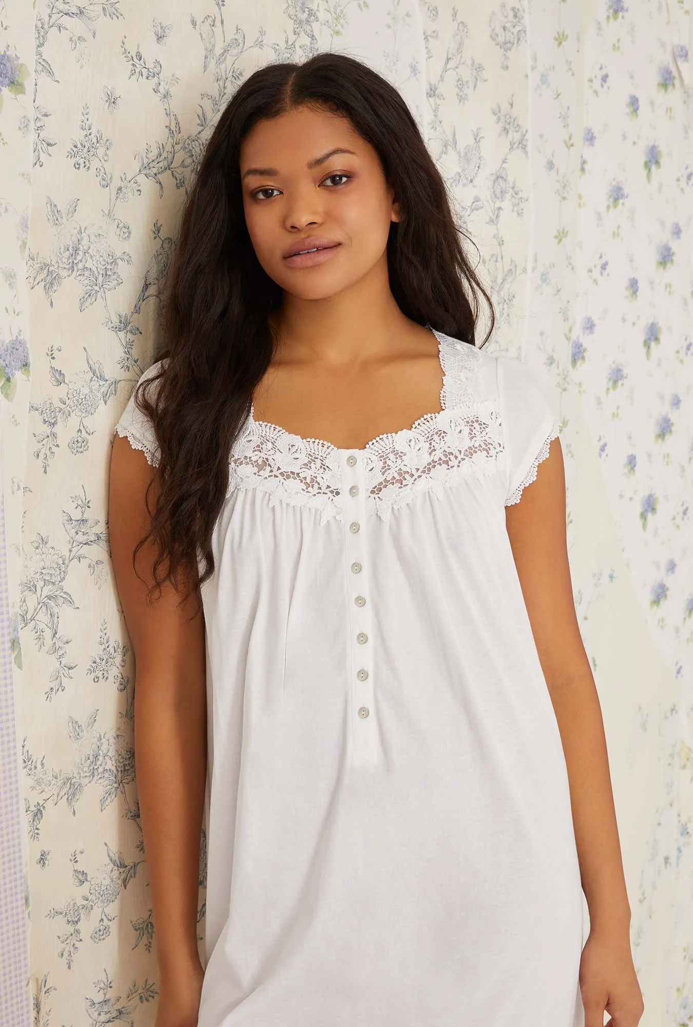 Villa Blanca Waltz Knit Nightgown