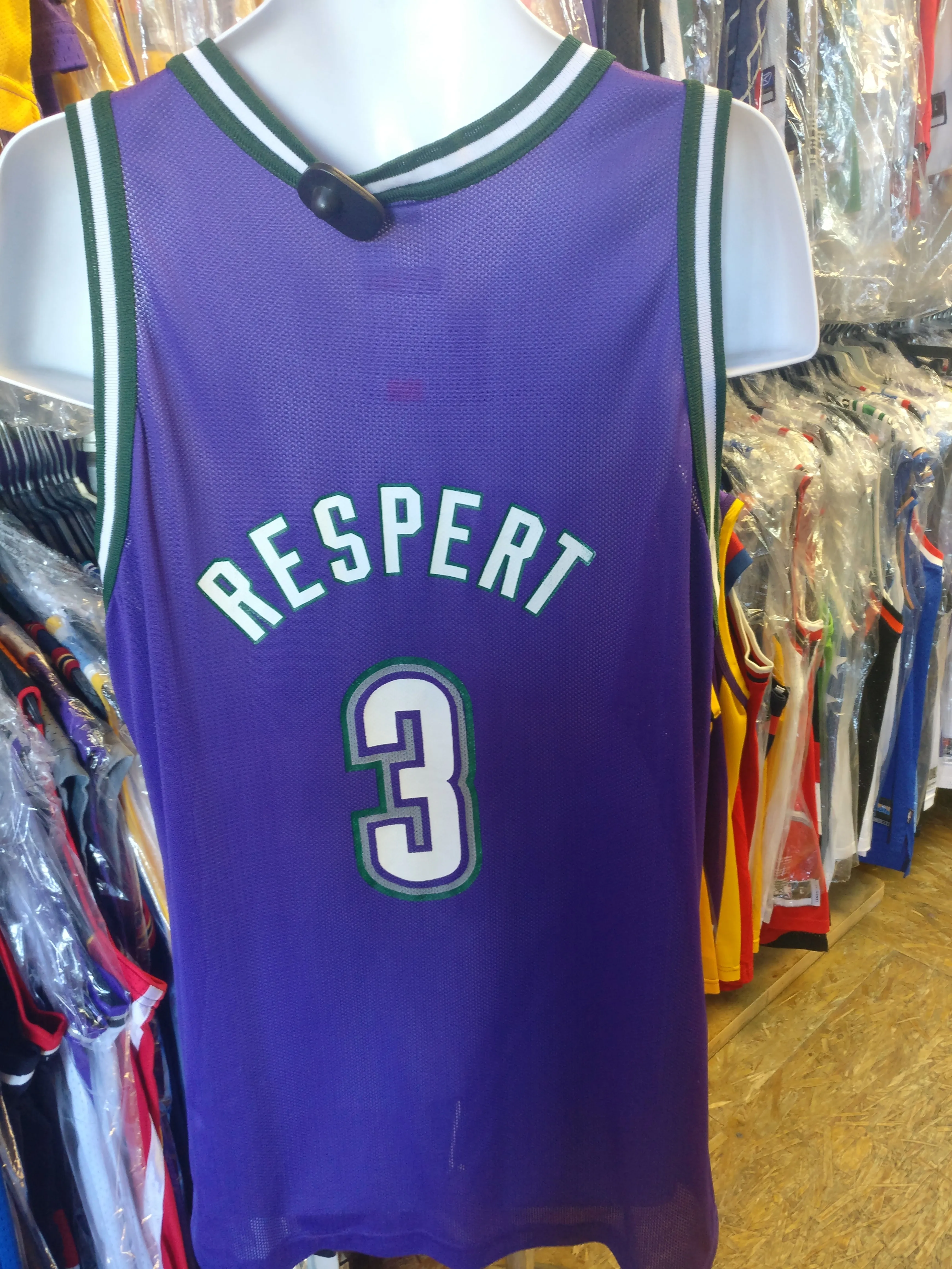 Vintage #3 SHAWN RESPERT Milwaukee Bucks NBA Champion Jersey 48