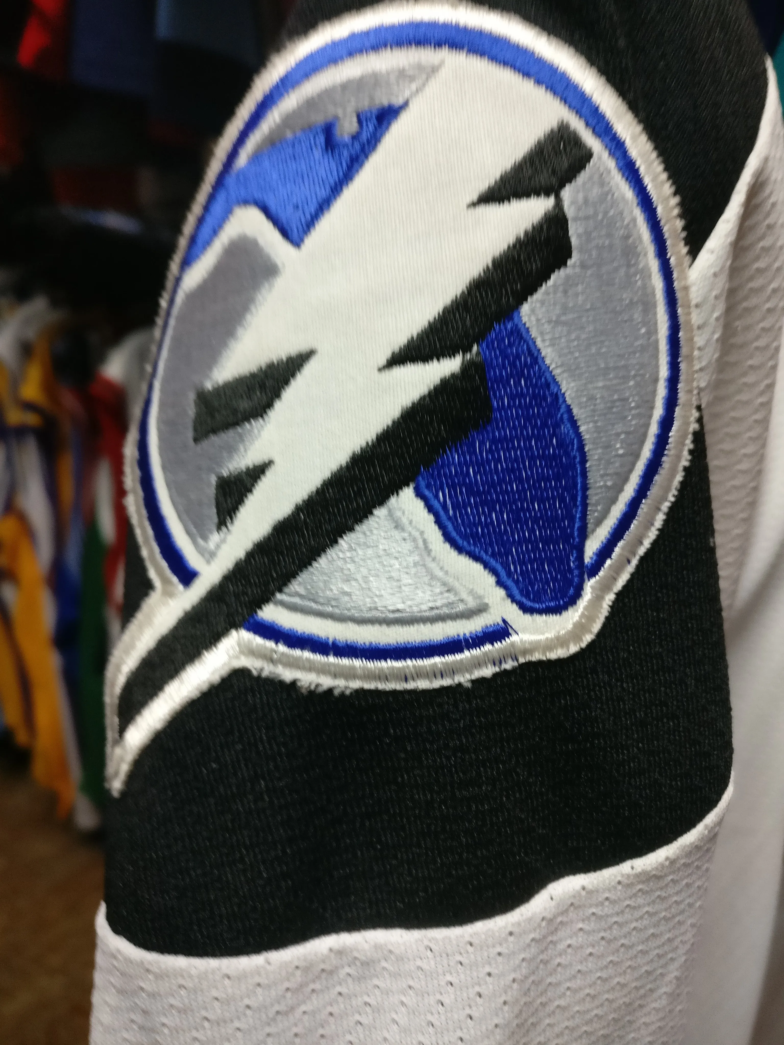 Vintage 90s TAMPA BAY LIGHTNING NHL Maska Jersey M